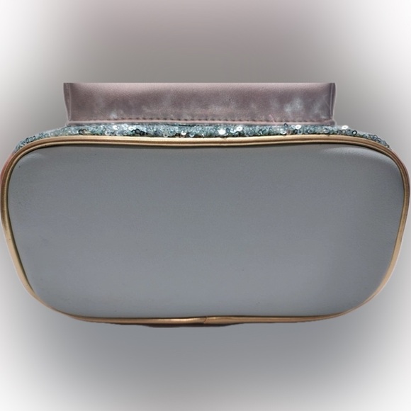 Loungefly X Disney The Main Attraction Series King Arthur’s Carousel NWT - Picture 5 of 5